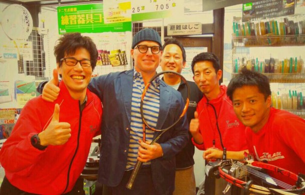 【続・渋谷店速報！】3店舗累計25万本のラケット張り替えを記念して・・・！？
